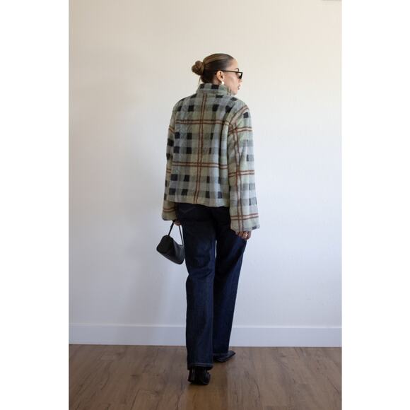 ACOA Size Medium Plaid Faux Fur Jacket - Picture 2 of 6